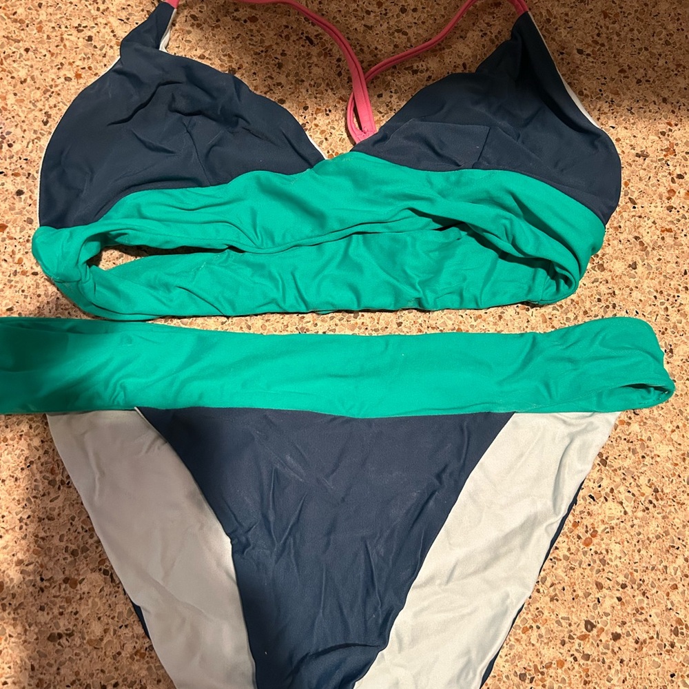J Crew Reverseable Suit - Picture 4 of 4